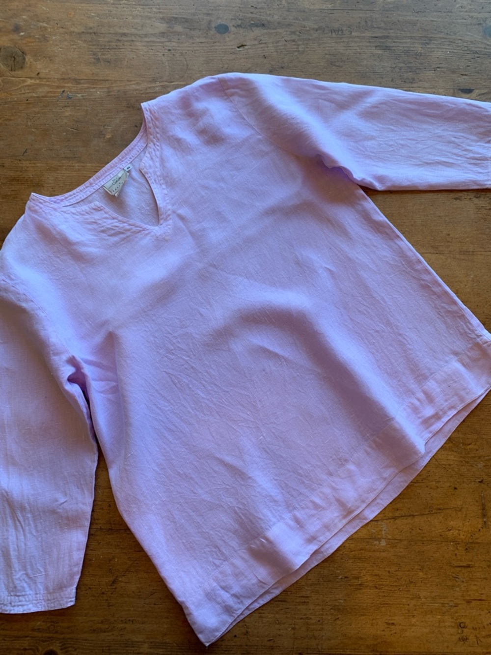 Hot Cotton Linen Lavender V-Neck Top